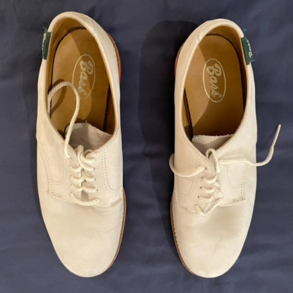 Men's Bass white bucks 8.5